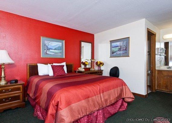 Villa Inn Lawrenceburg 部屋 写真