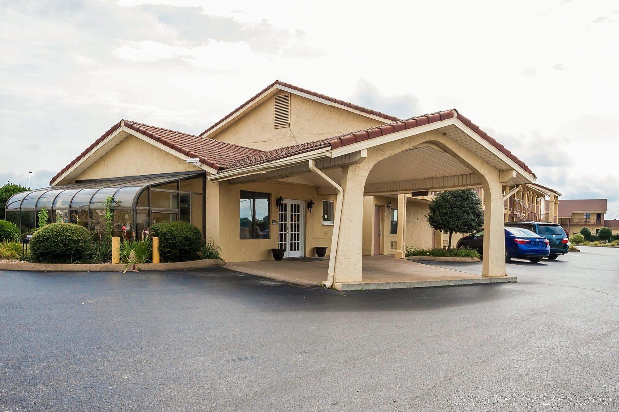 Villa Inn Lawrenceburg エクステリア 写真