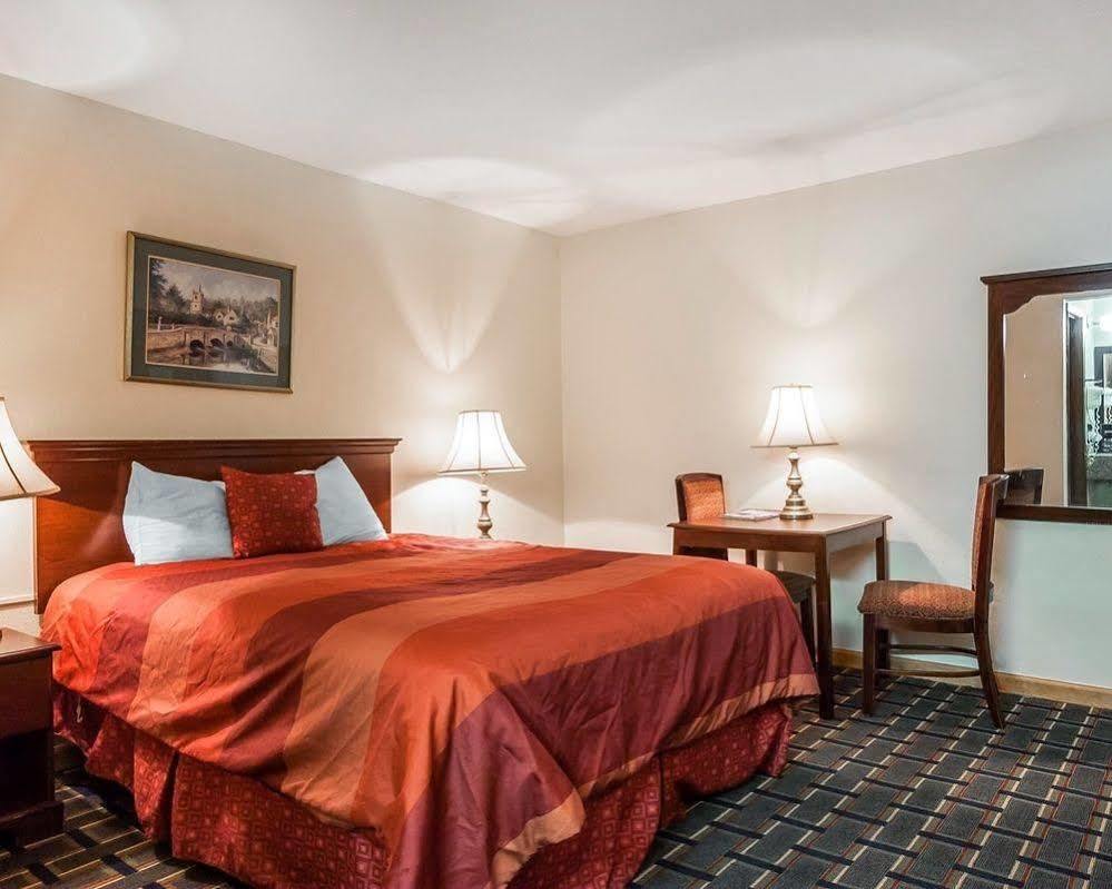 Villa Inn Lawrenceburg エクステリア 写真